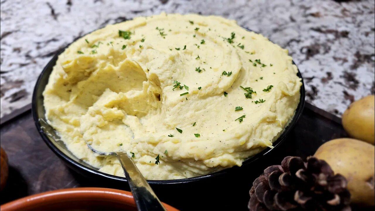 Easy Creamy Mashed Potatoes And Savory Gravy One News Page Video