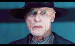 8 TV Scenes Everyone Always Gets Wrong