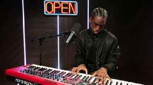 Suubi “Last Christmas” (Live Performance) | Open Mic