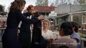 When Calls the Heart S13E08 Take Two