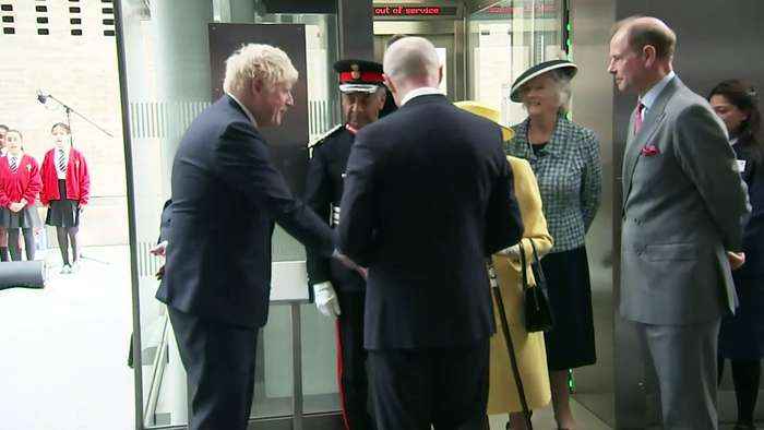 Queen makes surprise appearance to open the Elizabeth Line