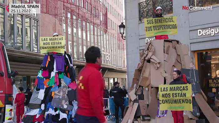 WATCH: Greenpeace activists stage Black Friday protest in Madrid