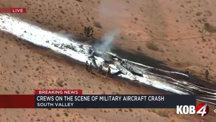 An American F-35 Fighter Jet crashed as it took off Albuquerque, New Mexico.