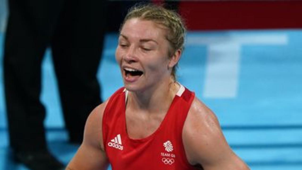 Tokyo 2020: Lauren Price wins boxing gold