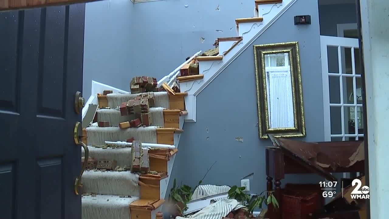Multiple homes damaged after tornado touches down in Edgewater
