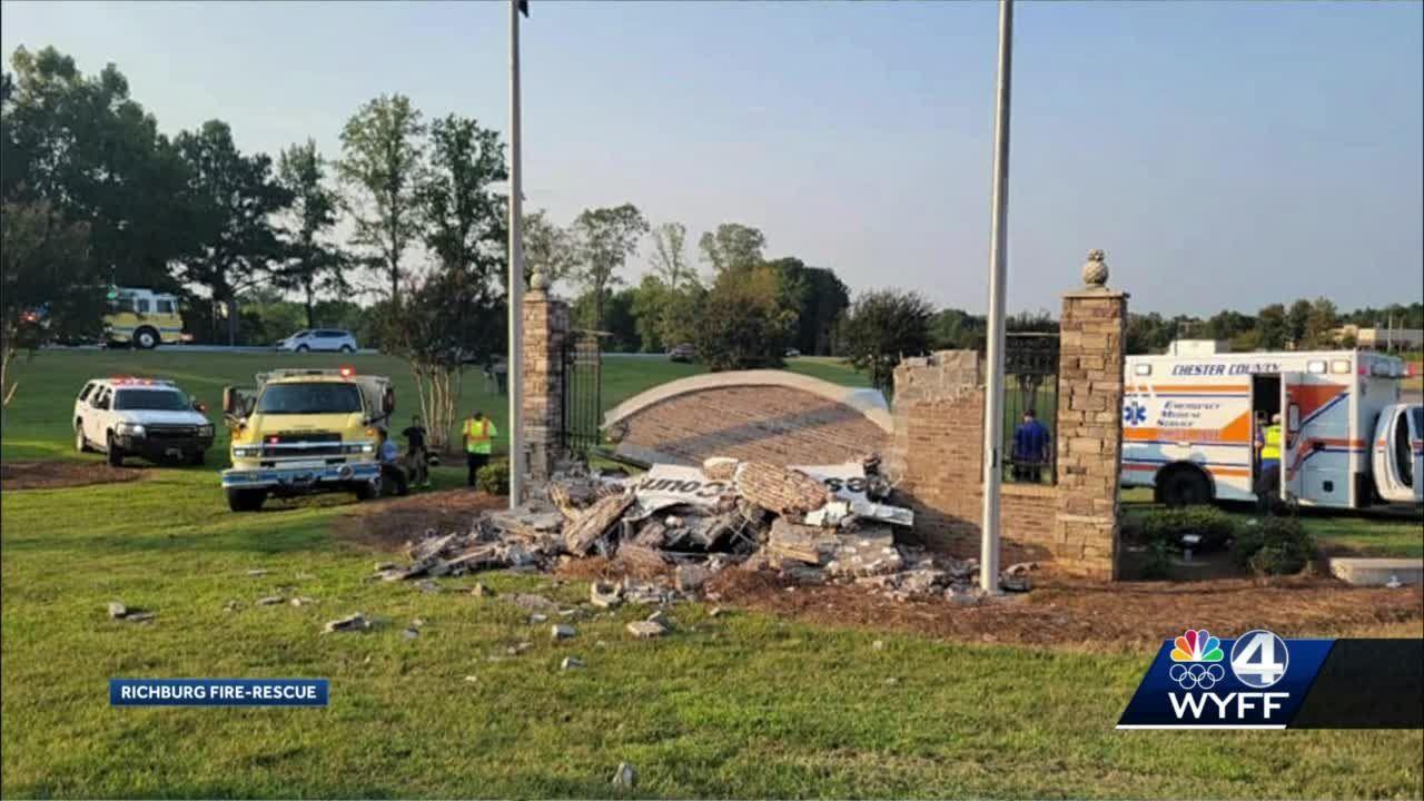 NC man dies after crashing into county welcome sign in SC