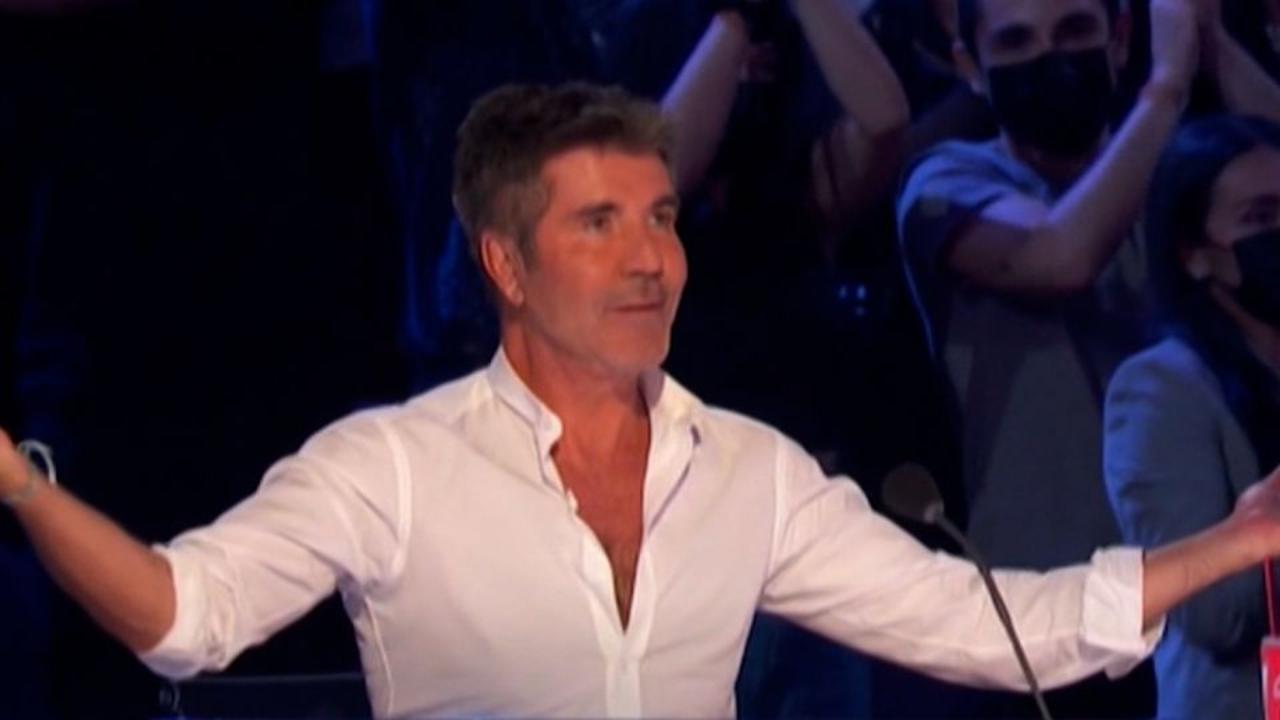 See what Simon Cowell did to applaud 'AGT' contestant