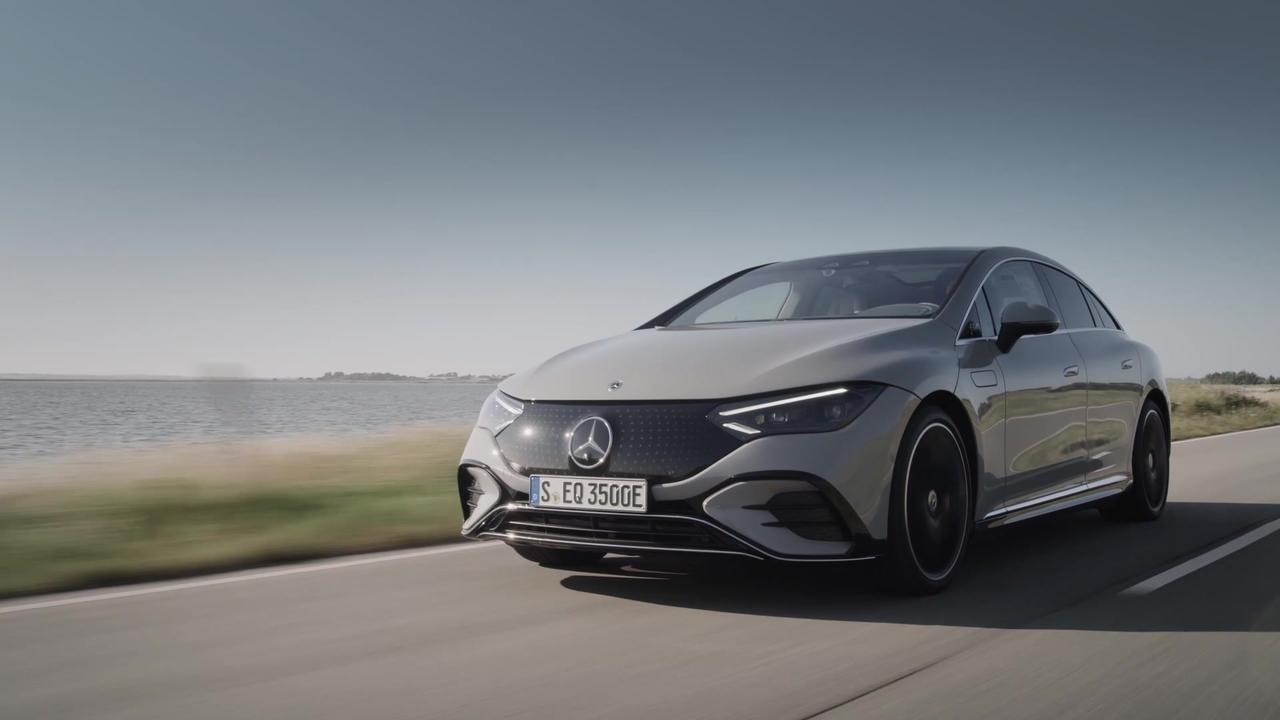 The new Mercedes-Benz EQE 350 Edition 1 Driving Video