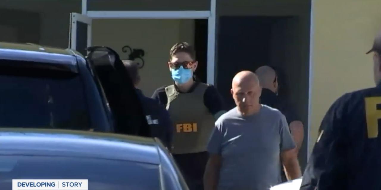 FBI agents execute search warrant at Florida home of Gabby Petito's fiancé, Brian Laundrie
