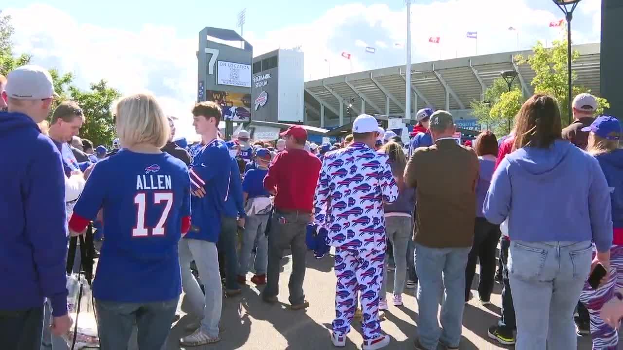 Bills play second home game of season, fans required to be partially vaccinated