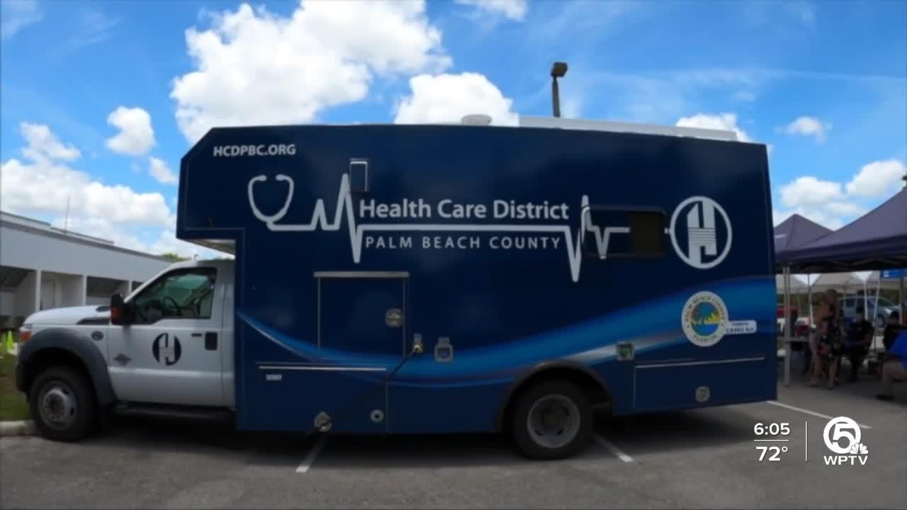 Palm Beach County schools offering COVID-19 vaccines from mobile units