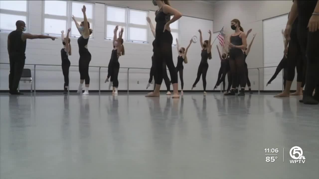 Dancers at Dreyfoos School of the Arts attend master classes