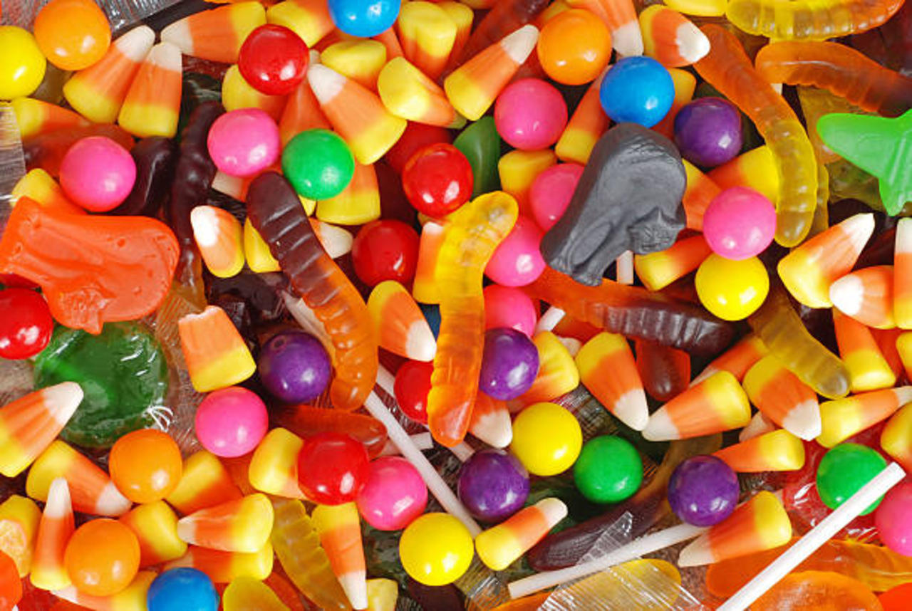5 of the Worst Halloween Candies for Your Teeth