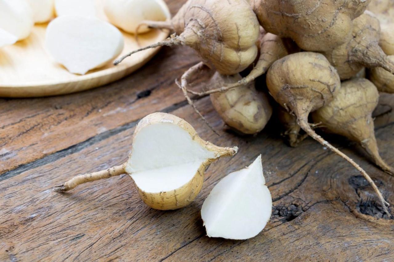 Jicama Is a Healthy and Delicious Root Vegetable Everyone Should Know About