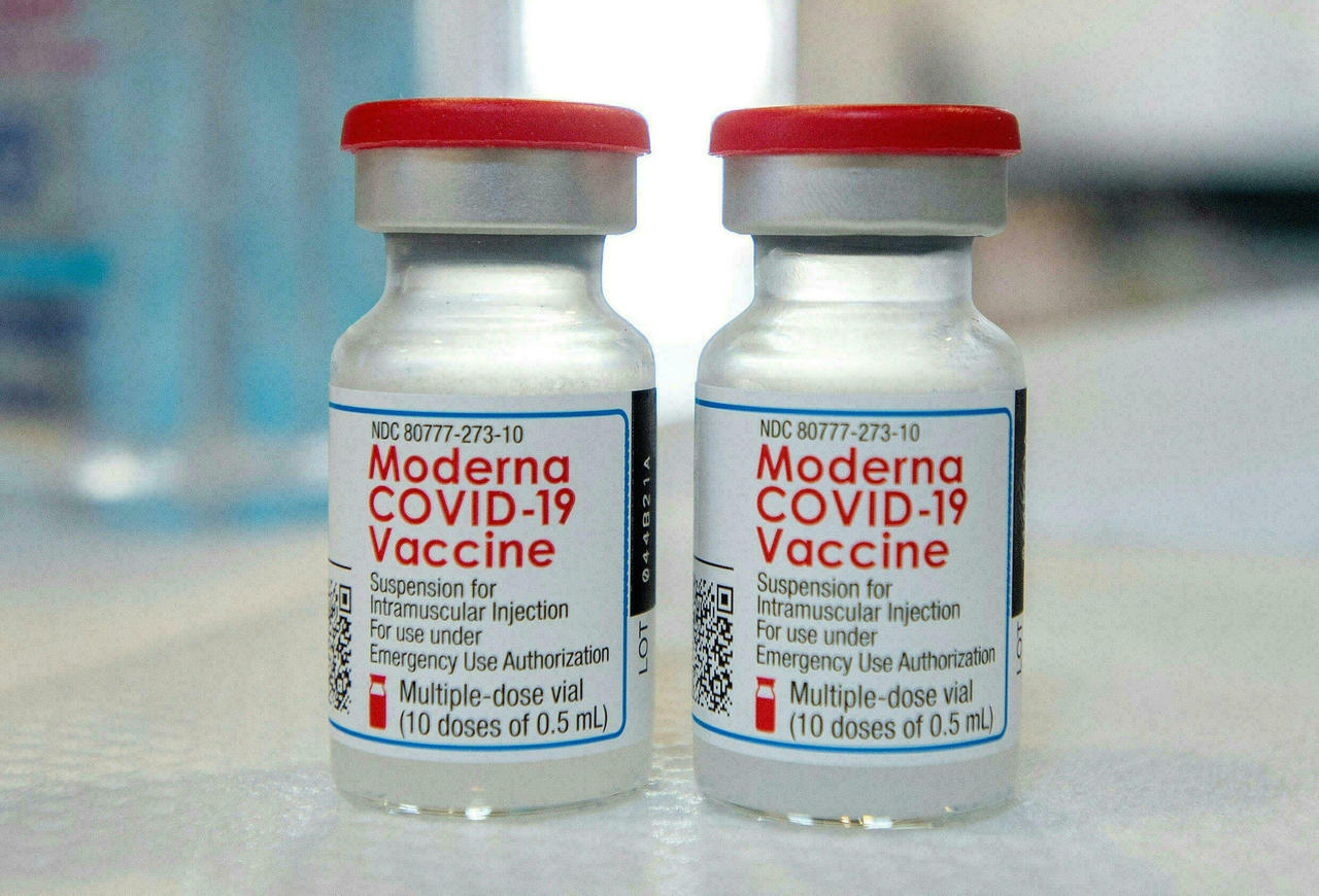 FDA Committee Recommends Moderna Booster Shots