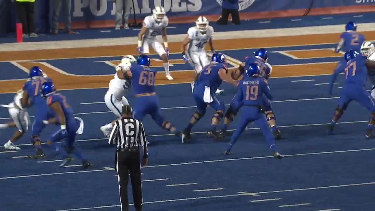 Boise State loses third straight game on the blue: Air Force defeats the Broncos 24-17