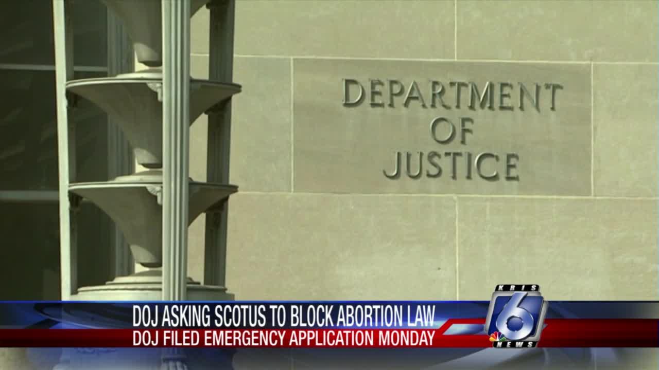 Justice Department asks Supreme Court to block Texas abortion law