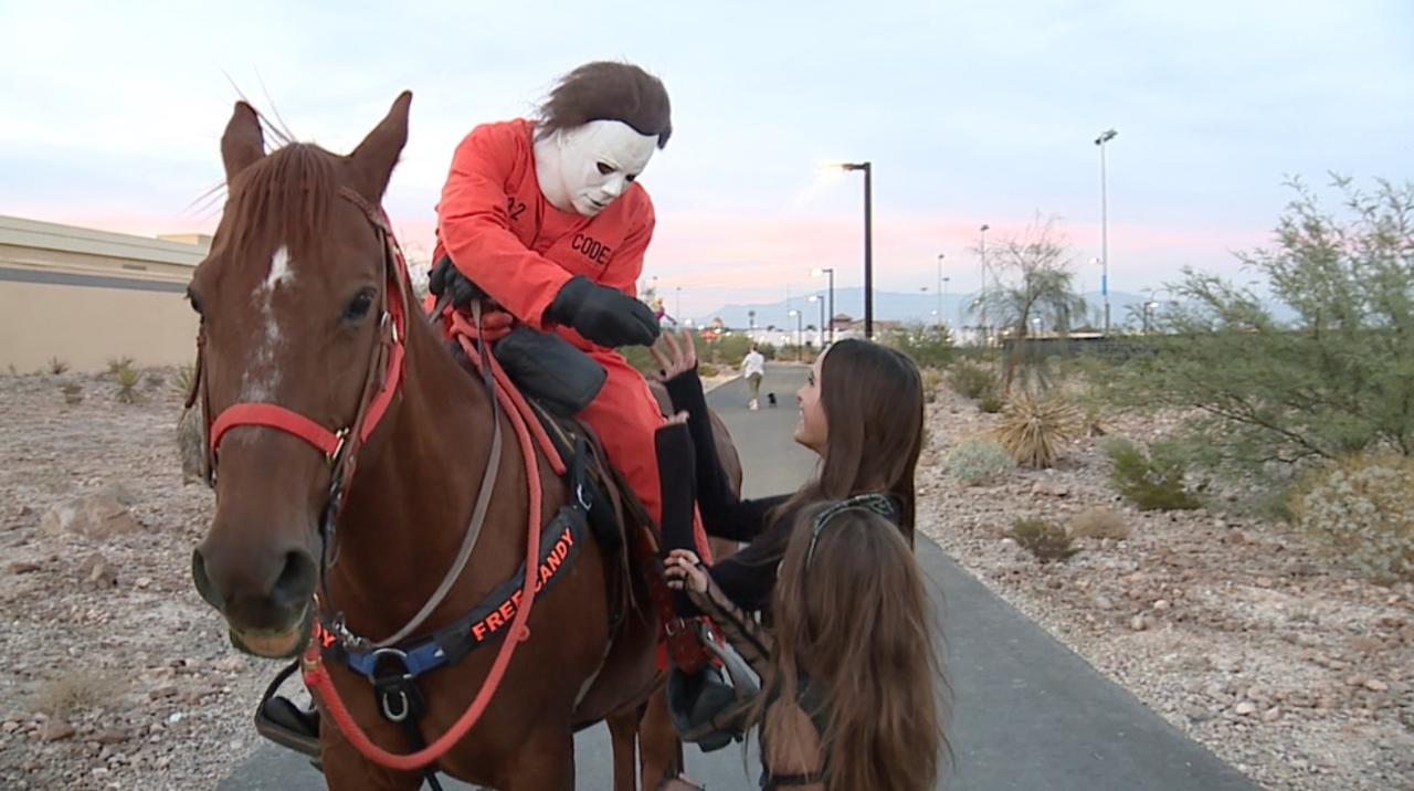 Michael Myers on horseback terrorizes Las Vegas neighborhoods with free candy
