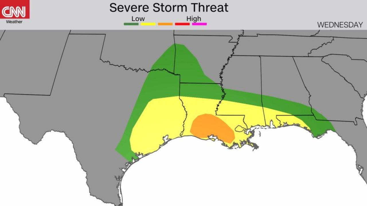 Severe storm threat shifts to the Gulf Coast