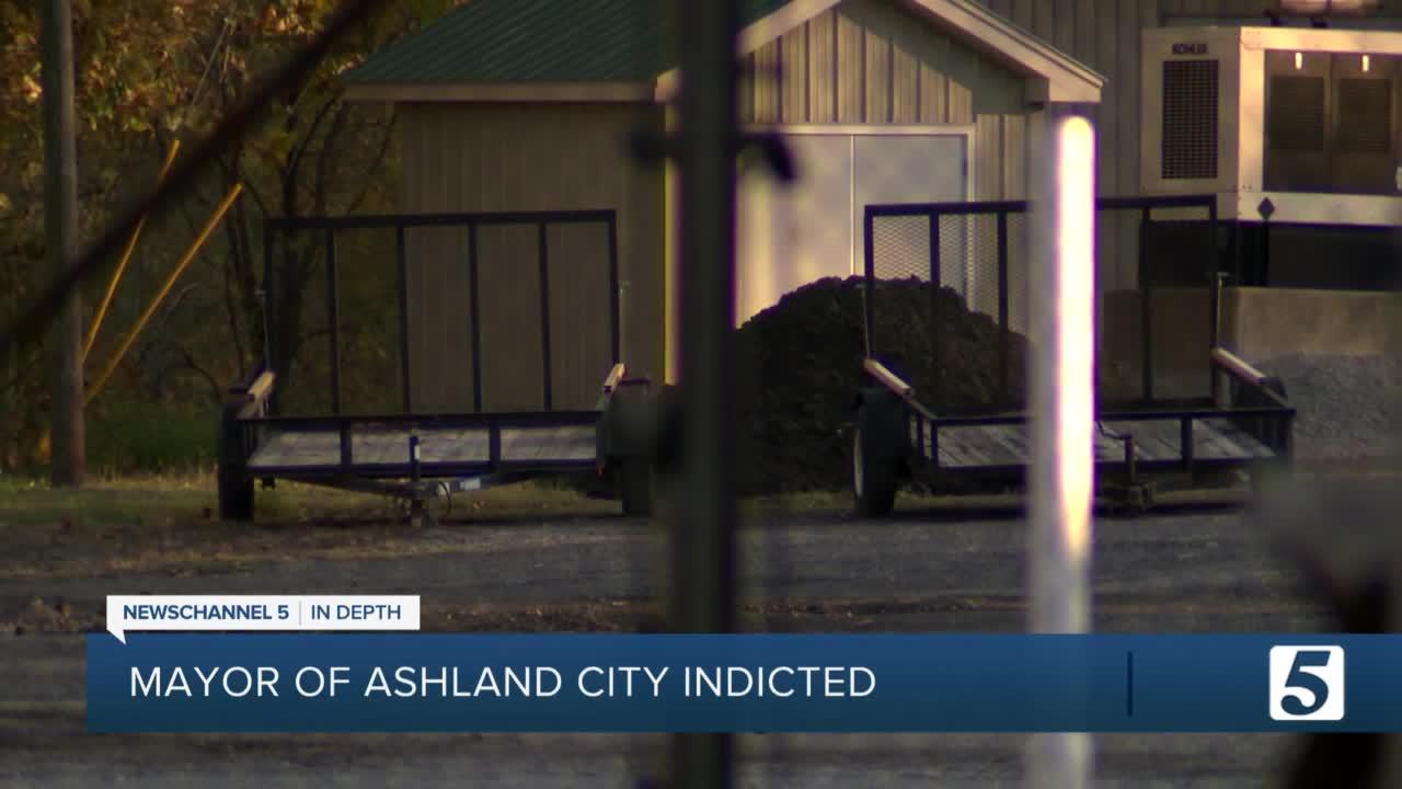 Ashland City mayor indicted on misconduct charges