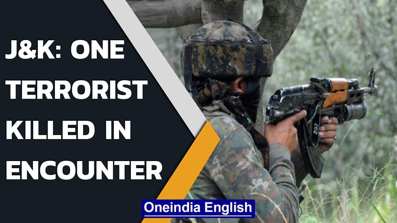 J&K: One unidentified terrorist killed and more trapped in Kulgam district | Oneindia News