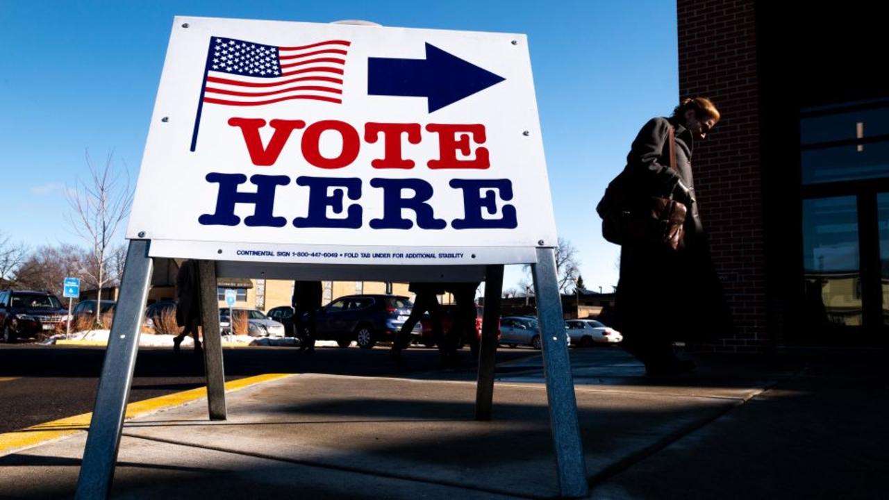 Poll: GOP holds 10-point lead among registered voters