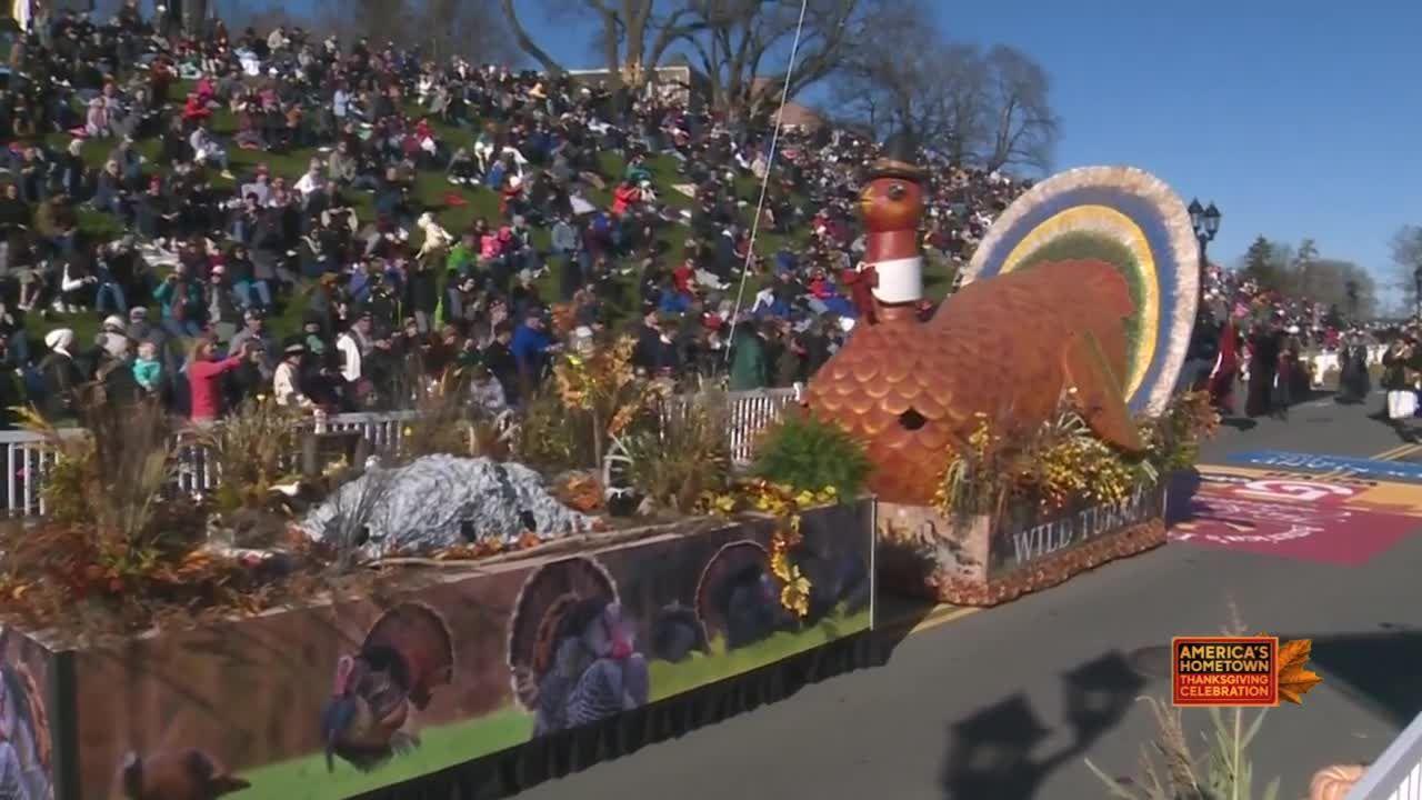 'Turkey in the Wild;' America's Hometown Thanksgiving turkey float