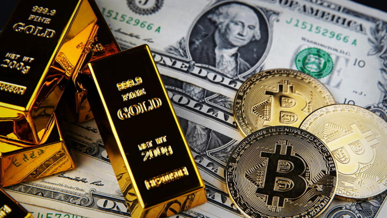 Here's Why Gold and Crypto Should Be In Your Portfolio Now