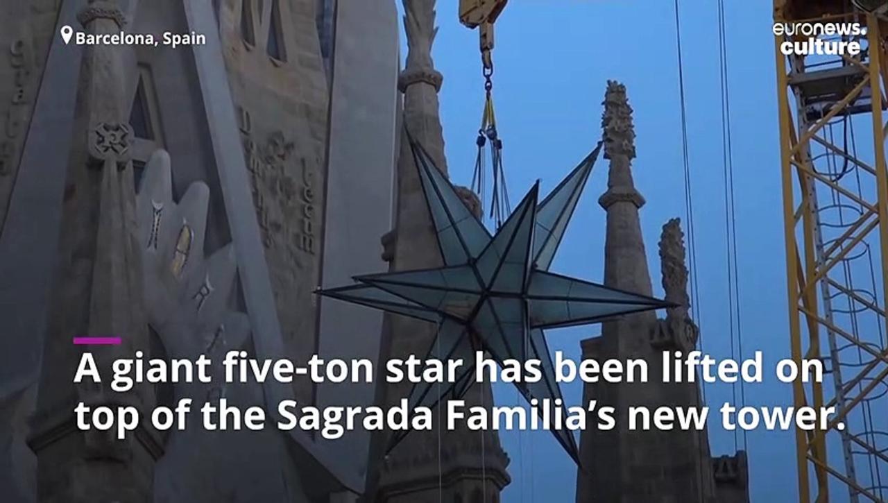 Why has Barcelona's Sagrada Familia taken over 100 years to be built?