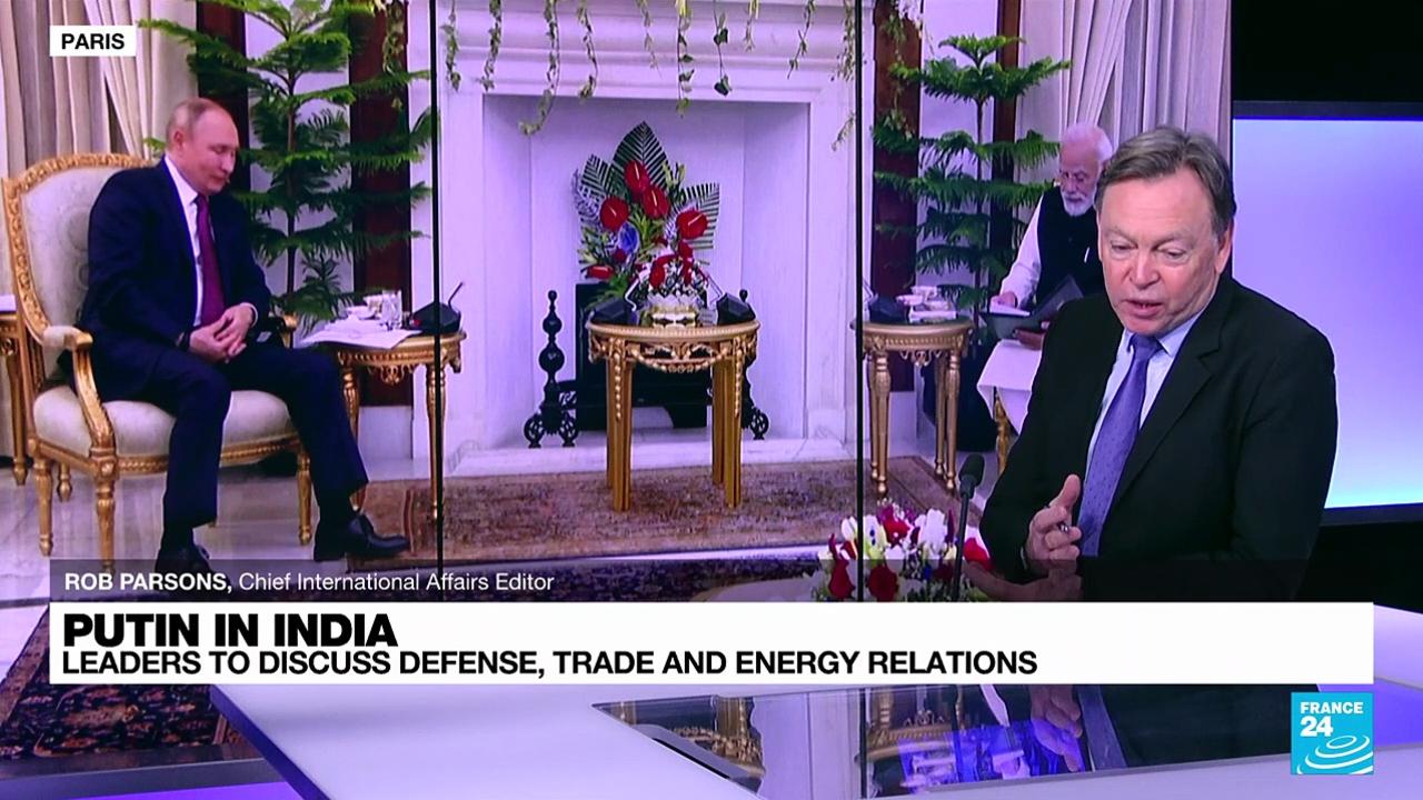 Putin heads to India with eye on military, energy ties