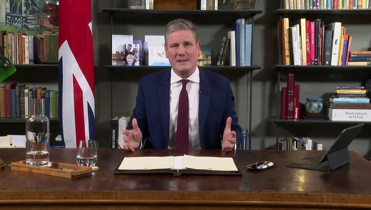 Keir Starmer urges UK public to get jabbed before year end