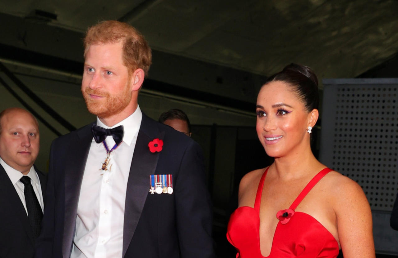 Prince Harry and Duchess Meghan were 'the first to donate' to Christmas parade