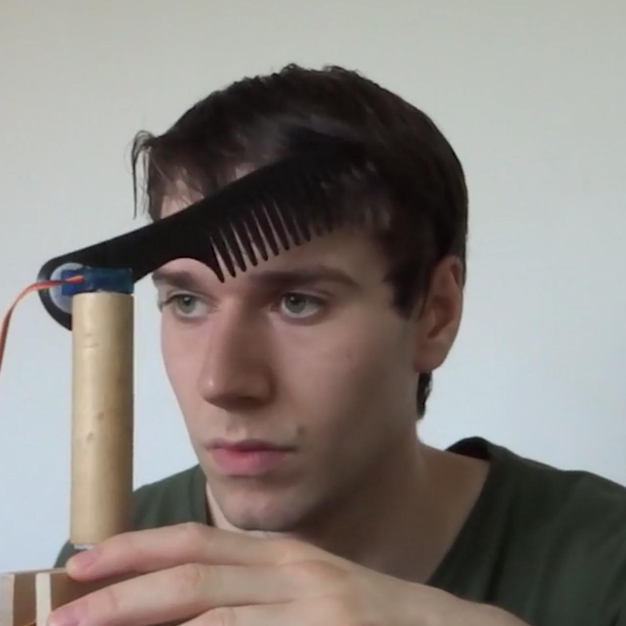 This robot can comb your hair