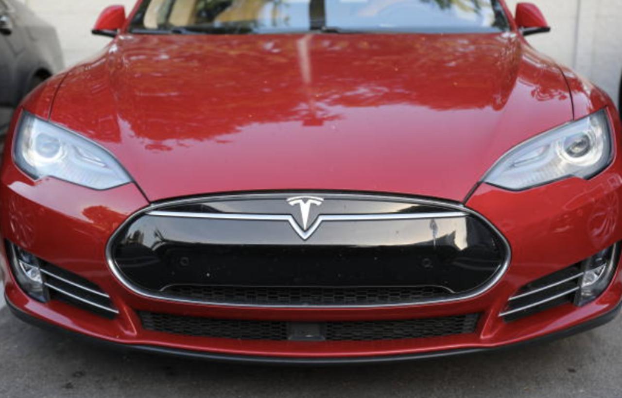 Tesla Recalls Nearly Half a Million Cars Due to Safety Issues