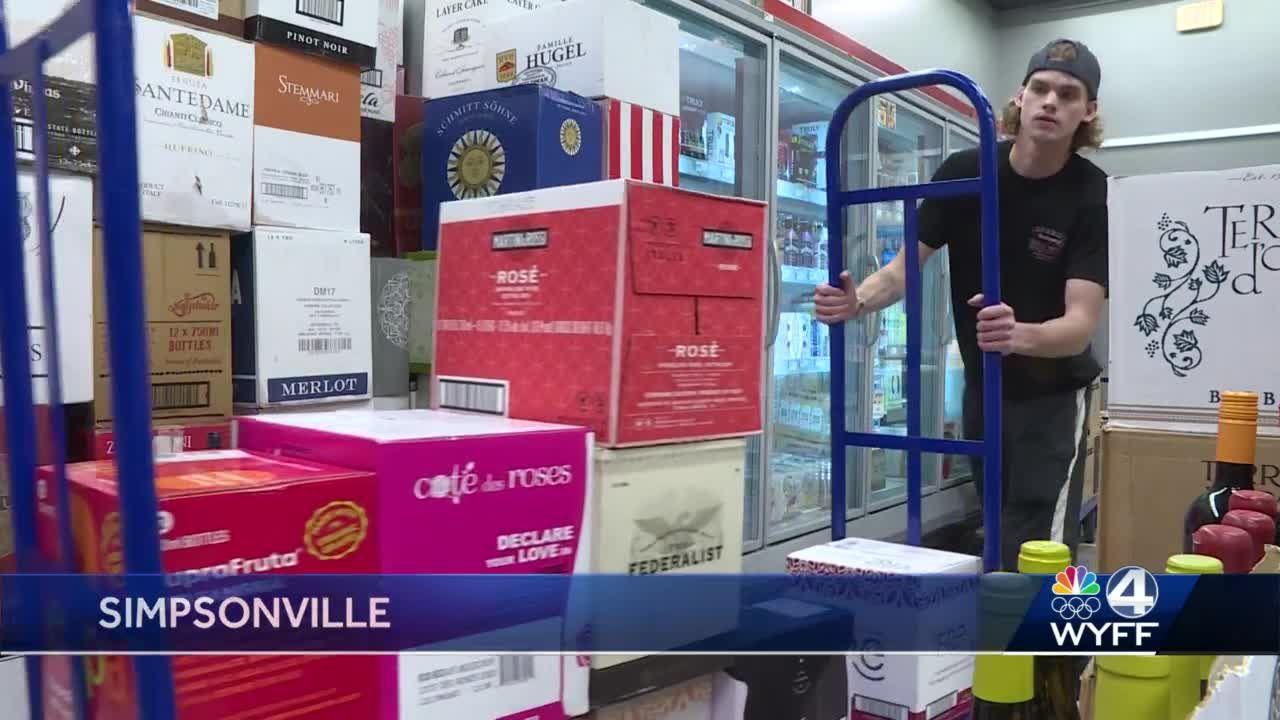 Ahead of NYE, Simpsonville liquor store sees spike in sales