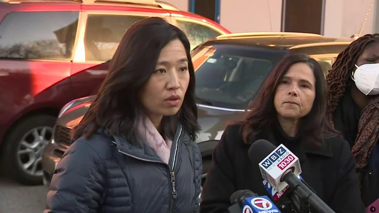 'All hands on deck' getting kids back in school after break, Mayor Wu says