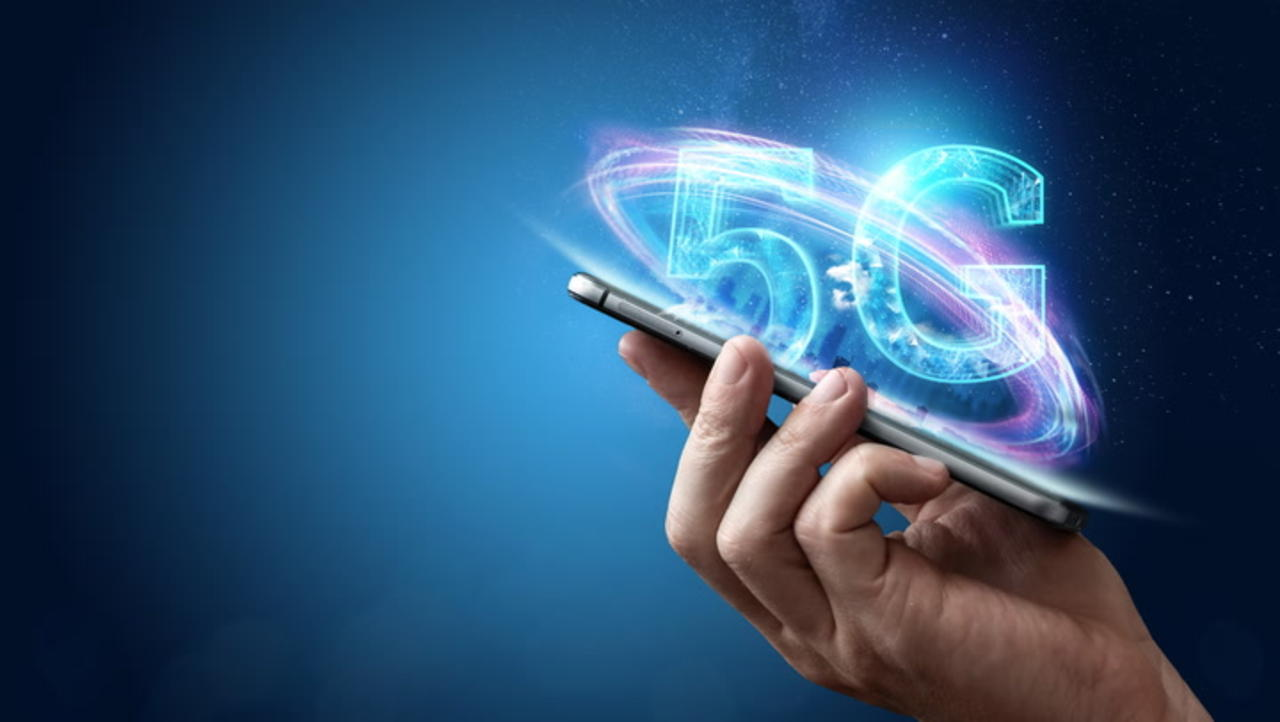 5G Rollout Delay: What Verizon, AT&T Investors Need to Know