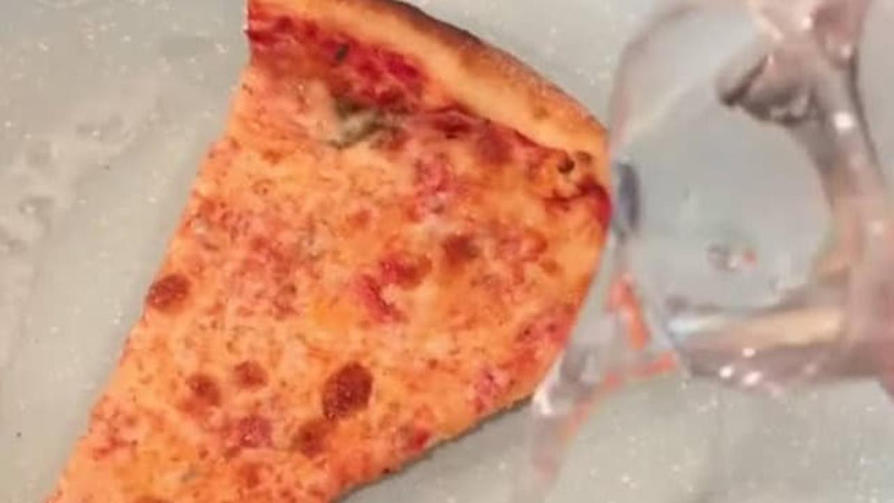 This is the best way to reheat pizza!