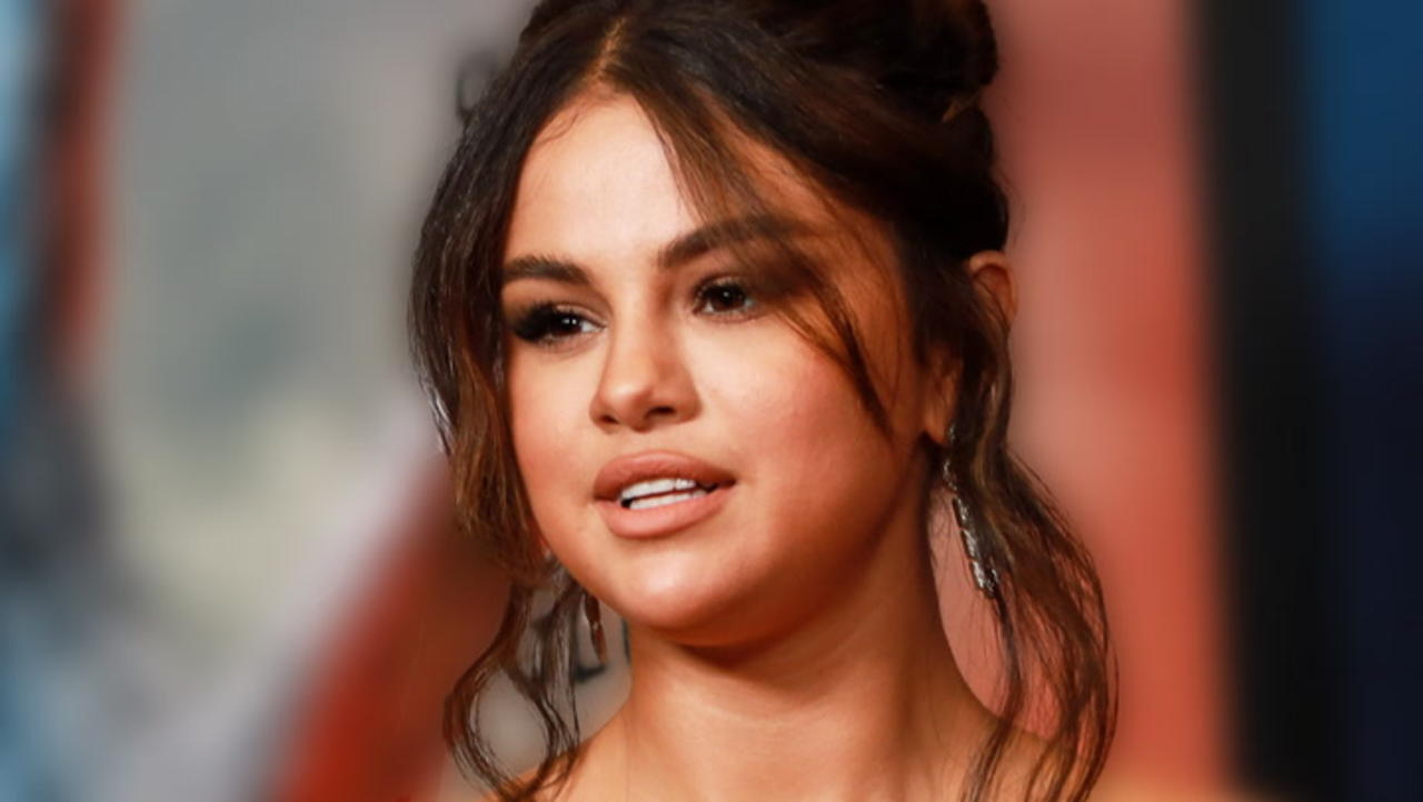 Selena Gomez Reveals The Meaning Behind Her & Cara Delevingne’s Massive Rose Tattoos