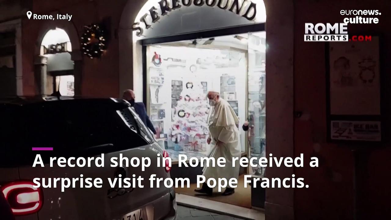 Pope Francis pays a rare visit to Rome record store, exits with classical vinyl