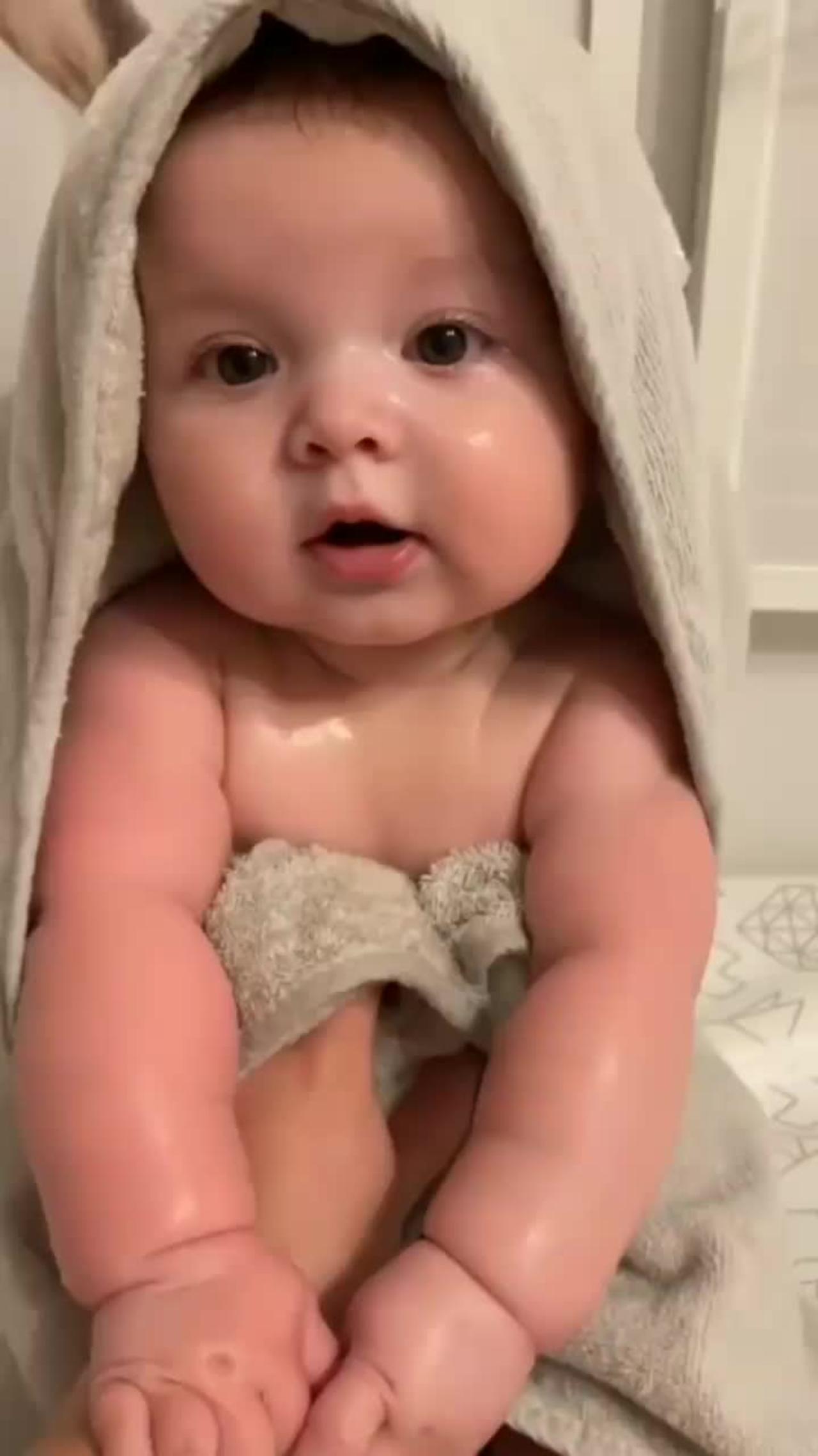 Cute chubby baby - Funny videos