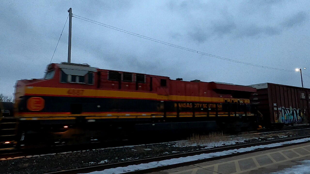 Eastbound Manifest Train CN 3184 & KCS 4887 Engines In Ontario