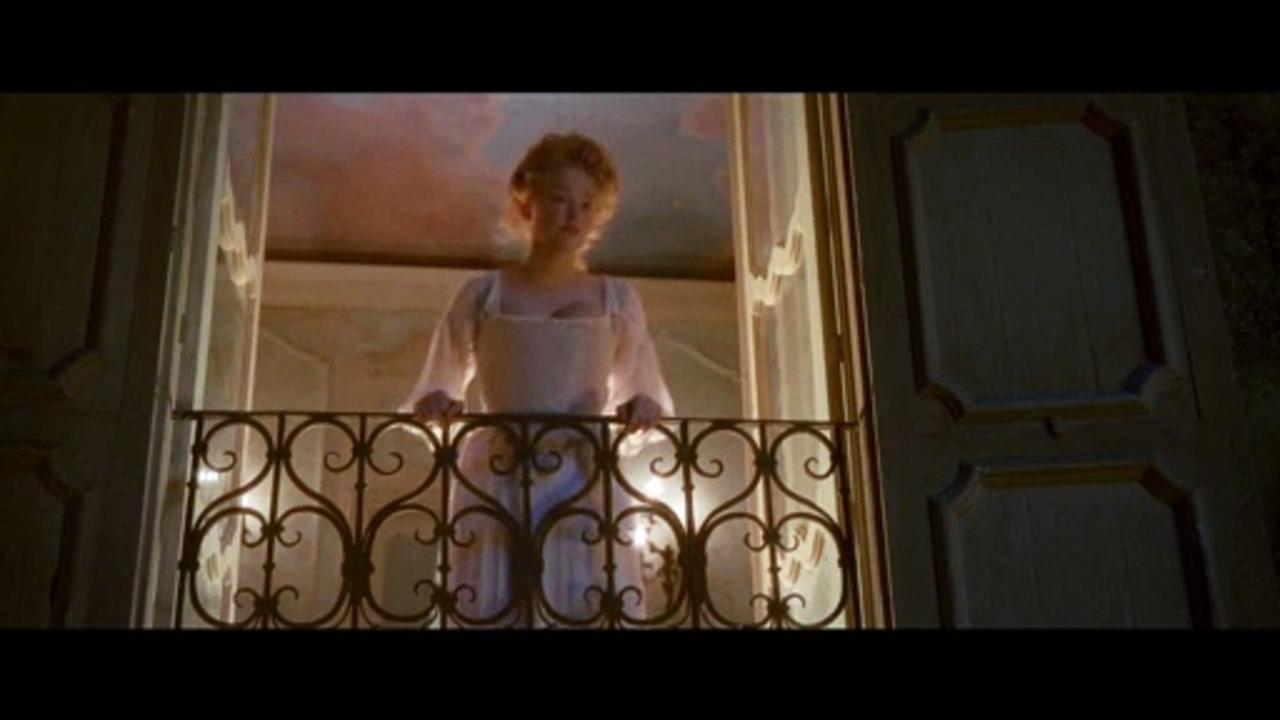 Cyrano Movie Clip - Balcony Scene
