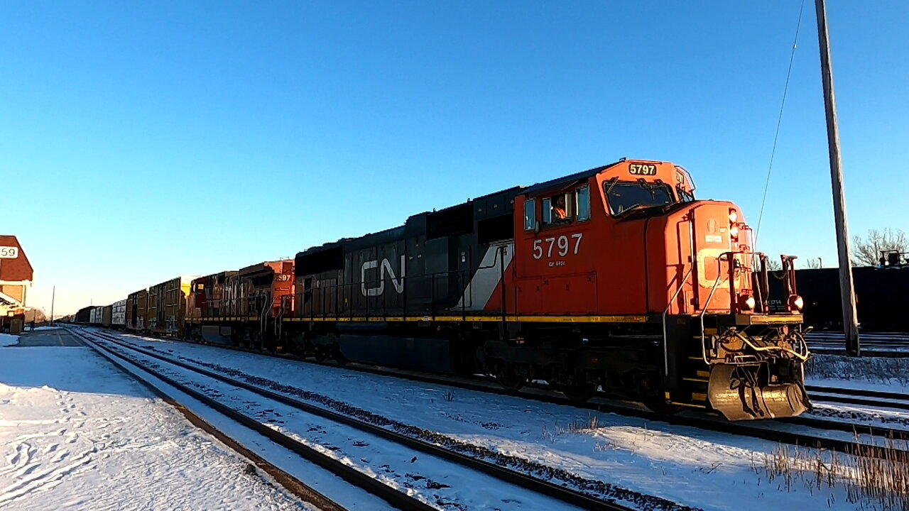 CN 5797 & CN 2597 Engines Manifest Train Westbound In Ontario