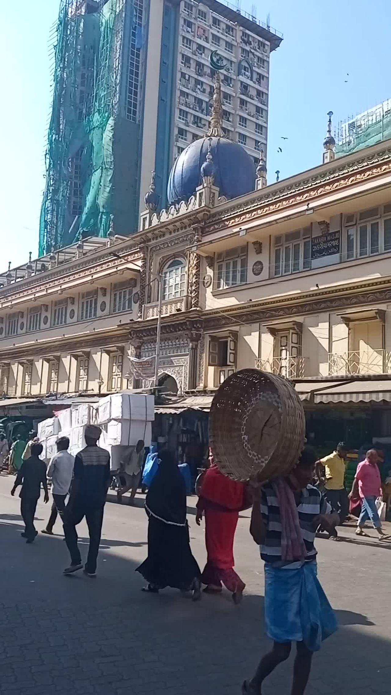 Mumbai Indians market masjid in Mumbai