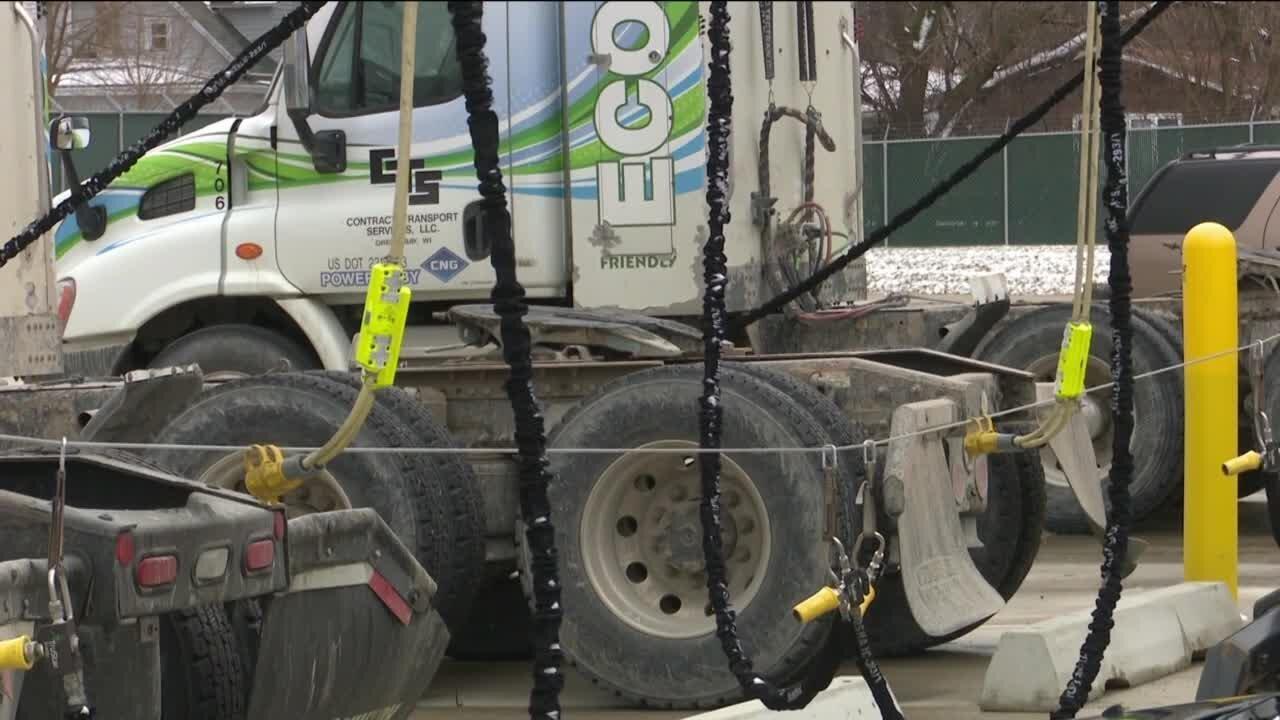 Green Bay trucking companies save with natural gas as diesel prices sit near record high