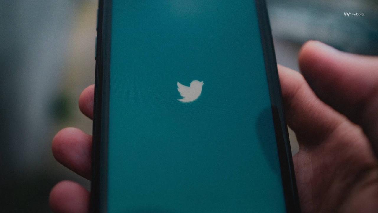 Twitter Rolls Out New Feature That Lets You ‘Unmention’ Yourself From a Tweet
