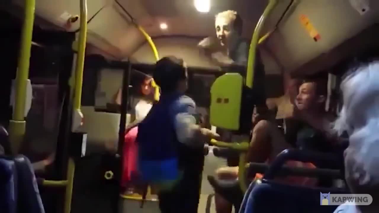 Polish guys kicked Ukrainian refugees off a bus in Poland