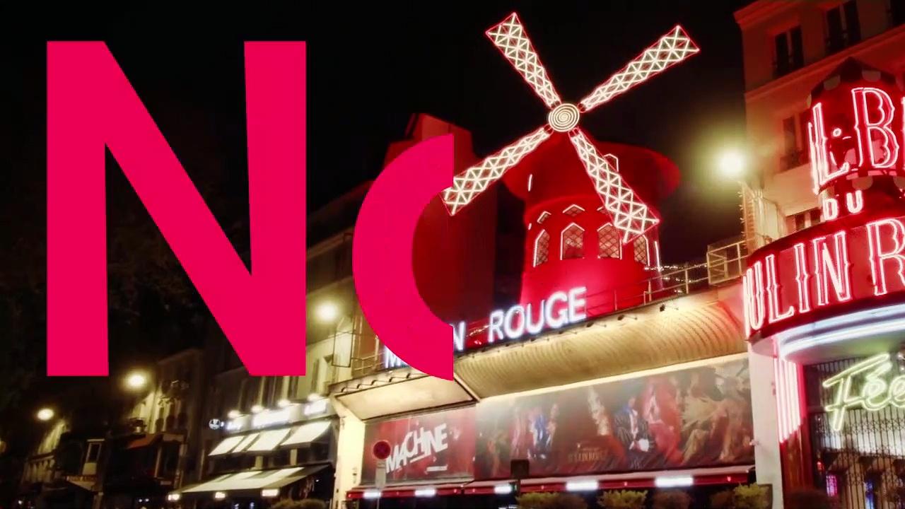 Chance to stay in windmill of the Moulin Rouge