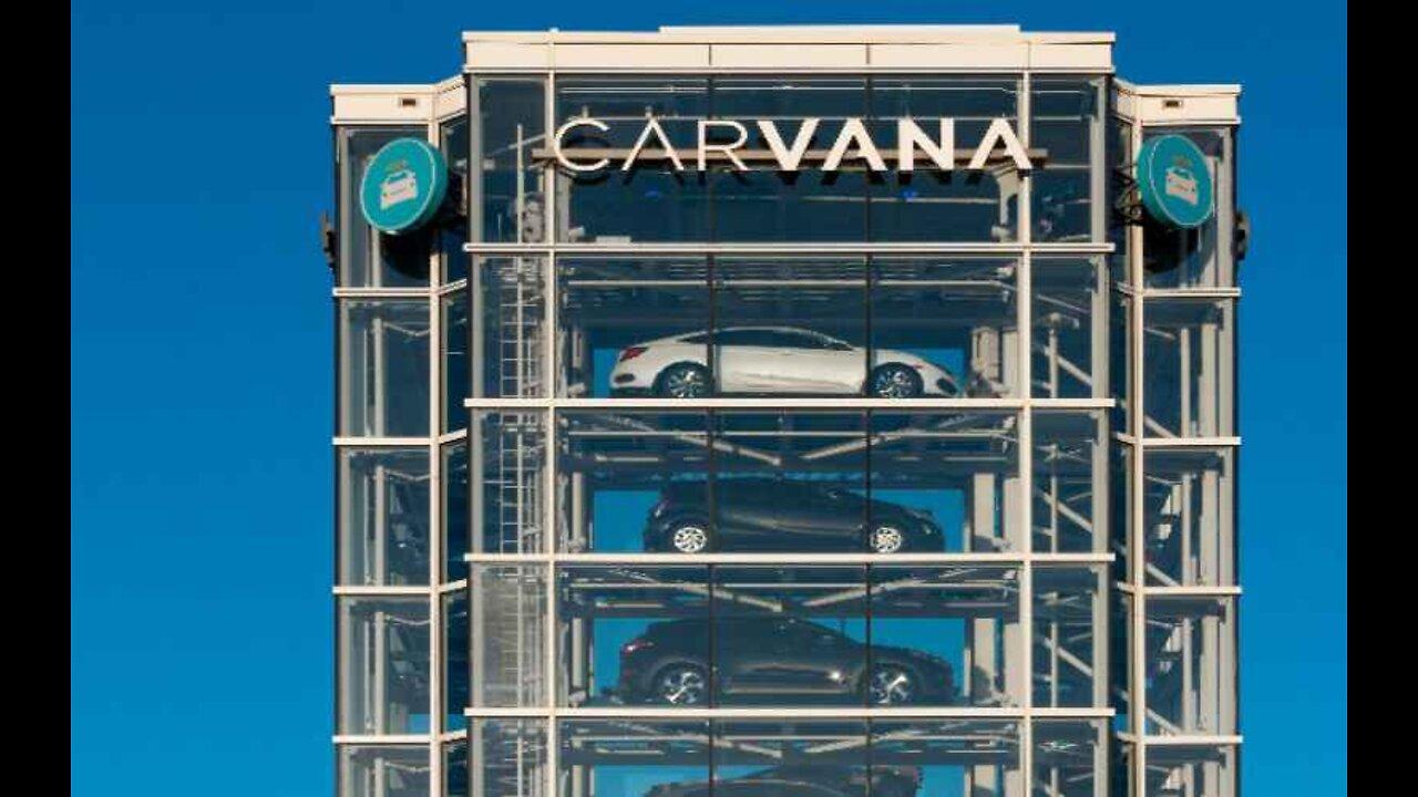 Carvana Cuts 2,500 Jobs, Execs to Forgo Pay for Severance